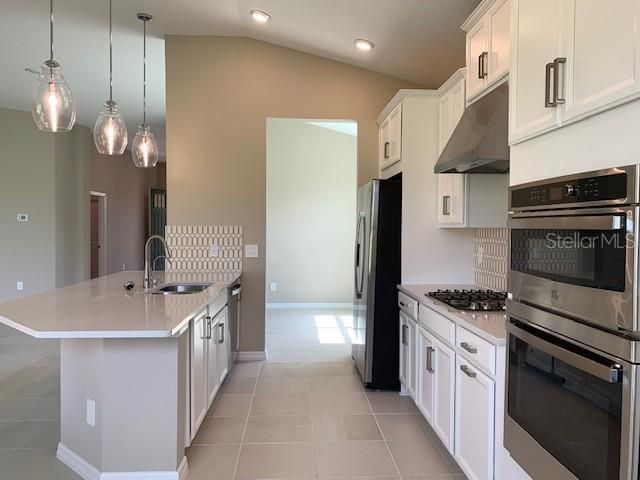 For Rent: $2,700 (3 beds, 2 baths, 1741 Square Feet)