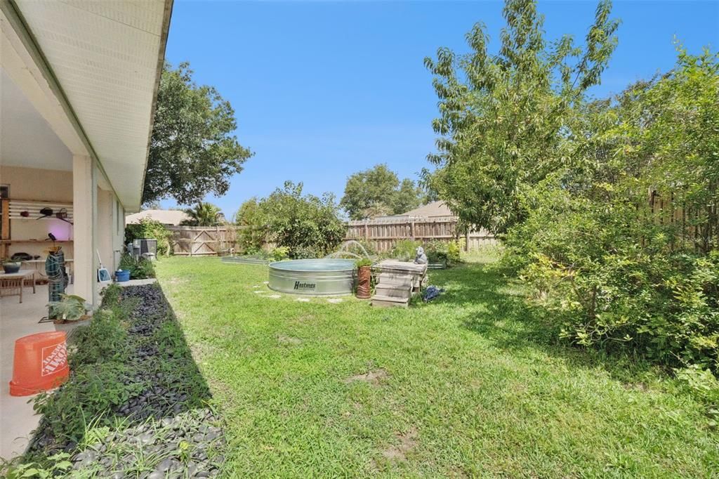En Venta: $498,000 (3 camas, 2 baños, 2376 Pies cuadrados)