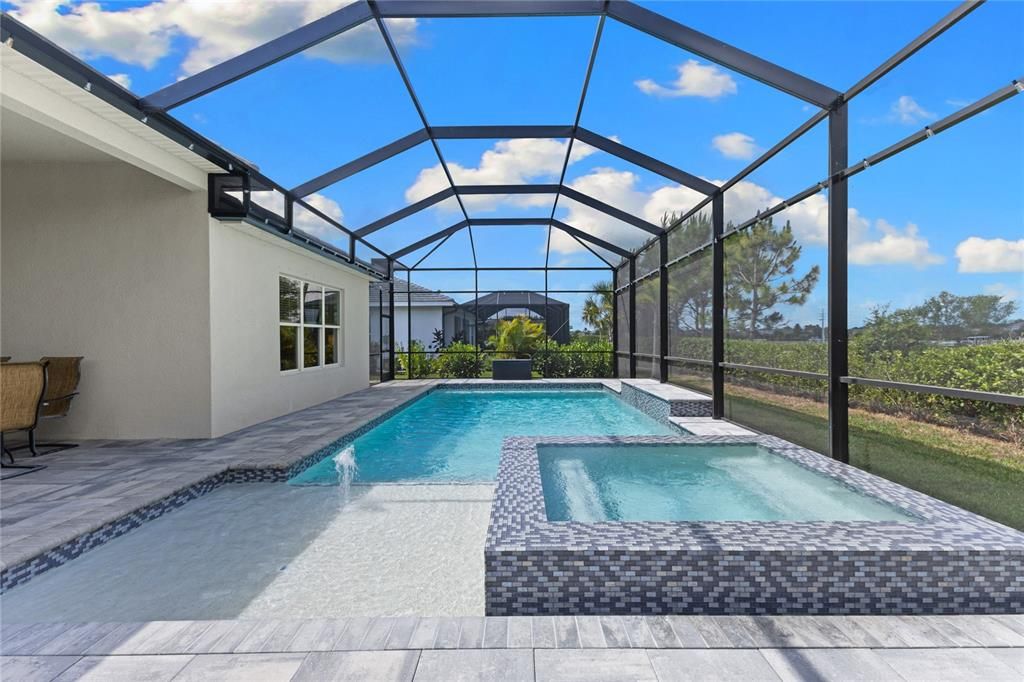 En Venta: $999,000 (4 camas, 3 baños, 2500 Pies cuadrados)