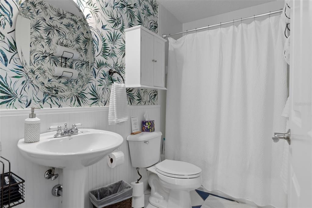 For Sale: $895,000 (4 beds, 3 baths, 2530 Square Feet)