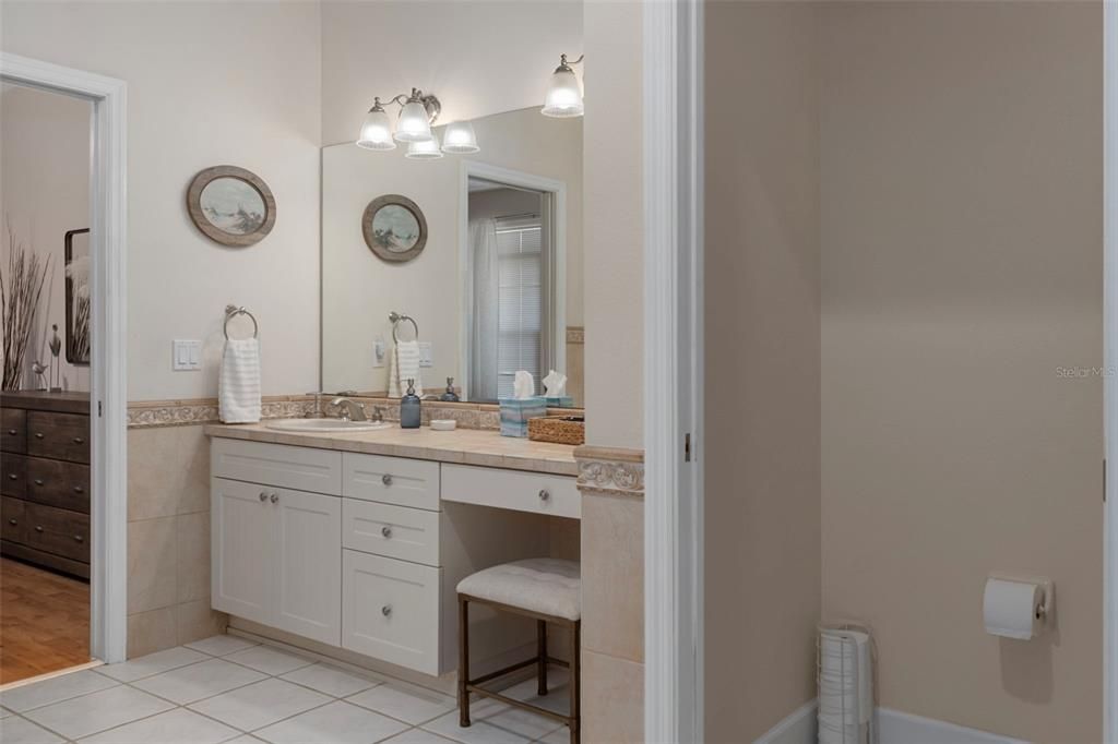 For Sale: $895,000 (4 beds, 3 baths, 2530 Square Feet)