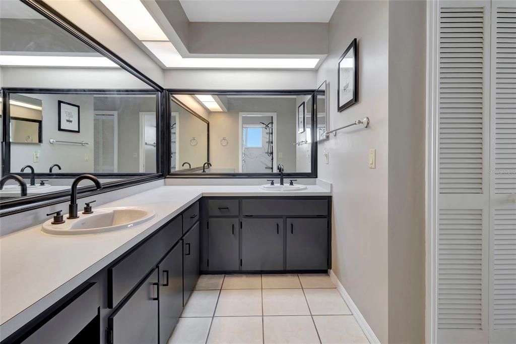 Activo con contrato: $388,500 (3 camas, 2 baños, 1754 Pies cuadrados)