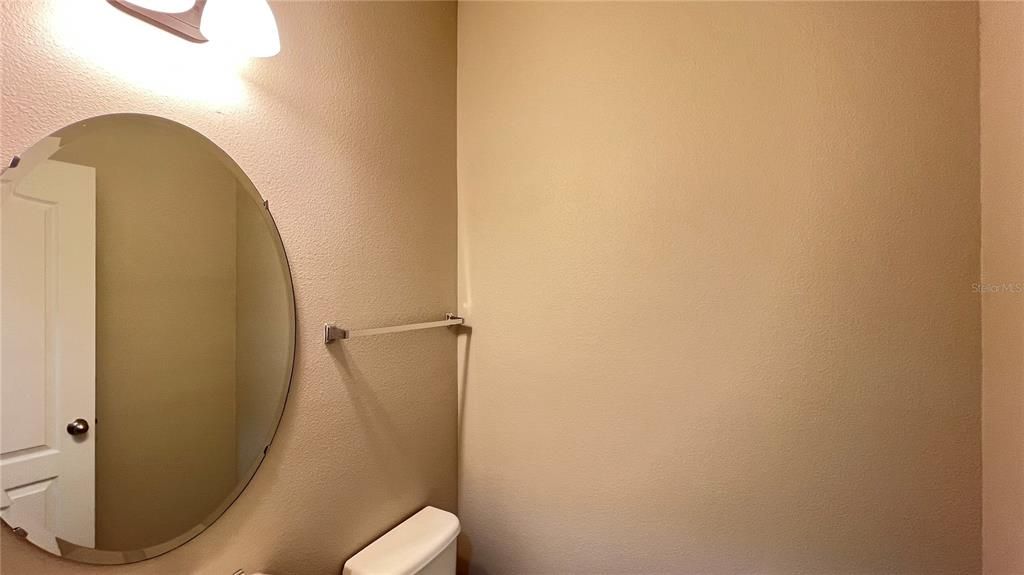For Rent: $2,500 (5 beds, 2 baths, 2720 Square Feet)