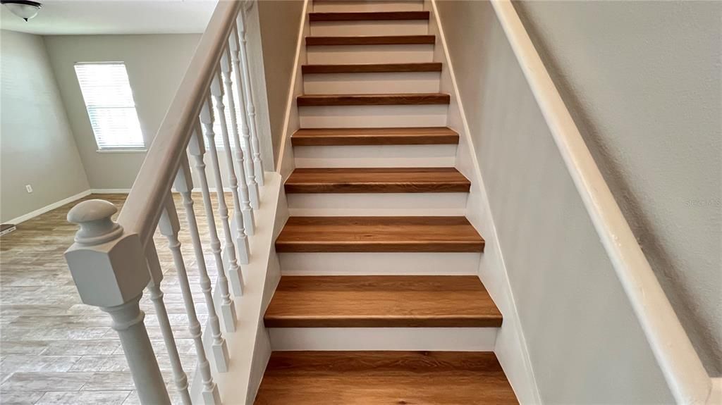 For Rent: $2,500 (5 beds, 2 baths, 2720 Square Feet)