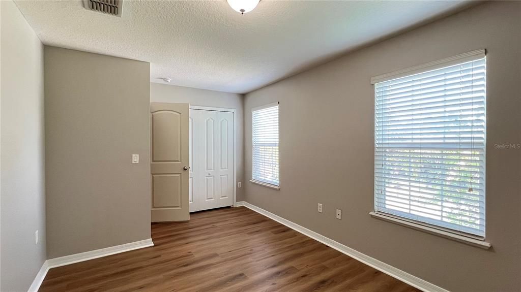 For Rent: $2,500 (5 beds, 2 baths, 2720 Square Feet)