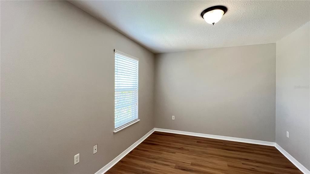For Rent: $2,500 (5 beds, 2 baths, 2720 Square Feet)