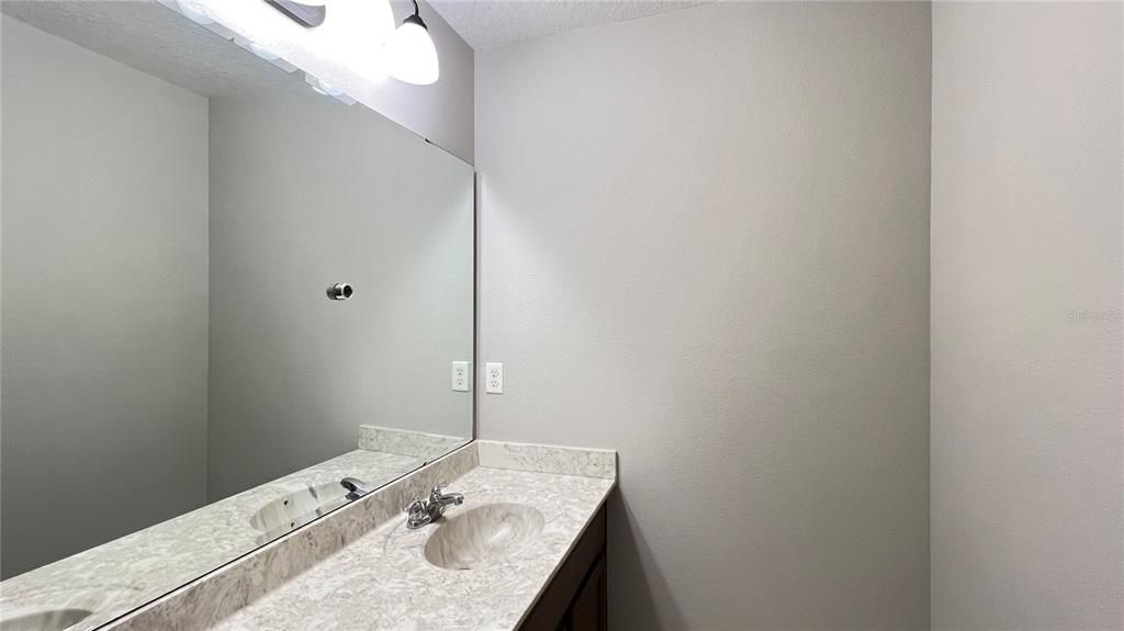 For Rent: $2,500 (5 beds, 2 baths, 2720 Square Feet)