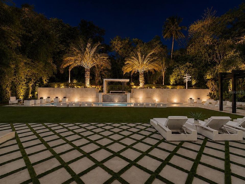 En Venta: $10,999,995 (6 camas, 7 baños, 10351 Pies cuadrados)