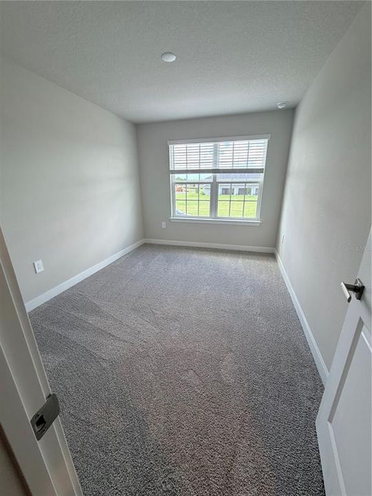 For Rent: $2,350 (3 beds, 2 baths, 1674 Square Feet)