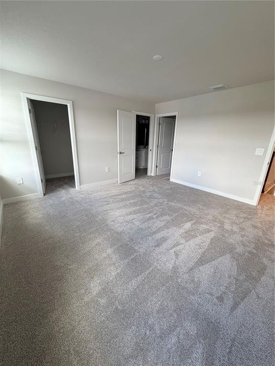 For Rent: $2,350 (3 beds, 2 baths, 1674 Square Feet)