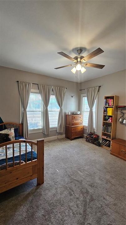Active With Contract: $2,200 (3 beds, 2 baths, 1707 Square Feet)