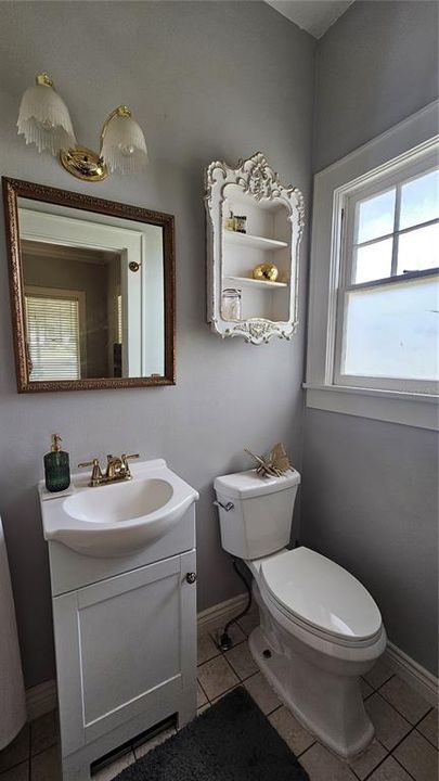 Active With Contract: $2,200 (3 beds, 2 baths, 1707 Square Feet)