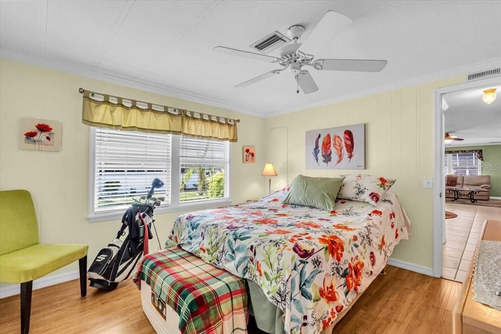For Sale: $210,000 (2 beds, 2 baths, 1152 Square Feet)