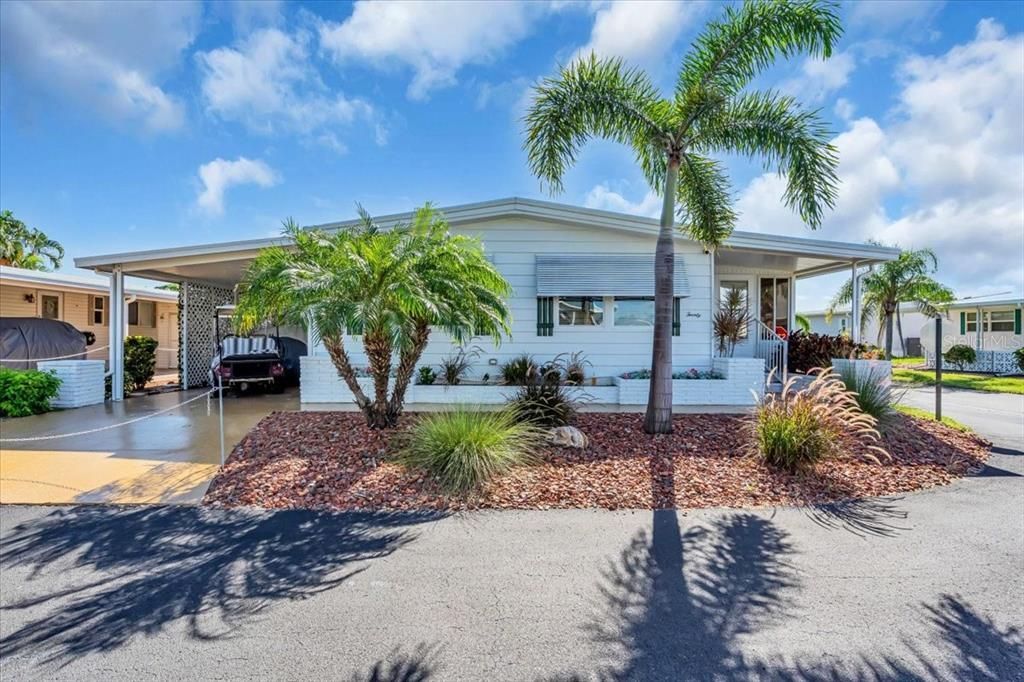 For Sale: $210,000 (2 beds, 2 baths, 1152 Square Feet)