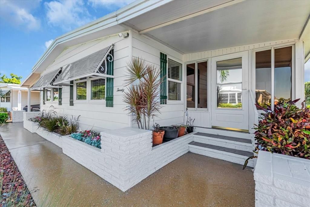 For Sale: $210,000 (2 beds, 2 baths, 1152 Square Feet)