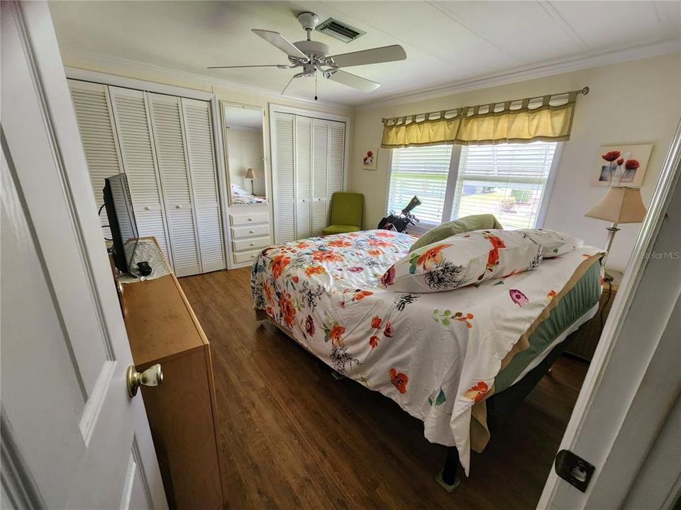For Sale: $210,000 (2 beds, 2 baths, 1152 Square Feet)