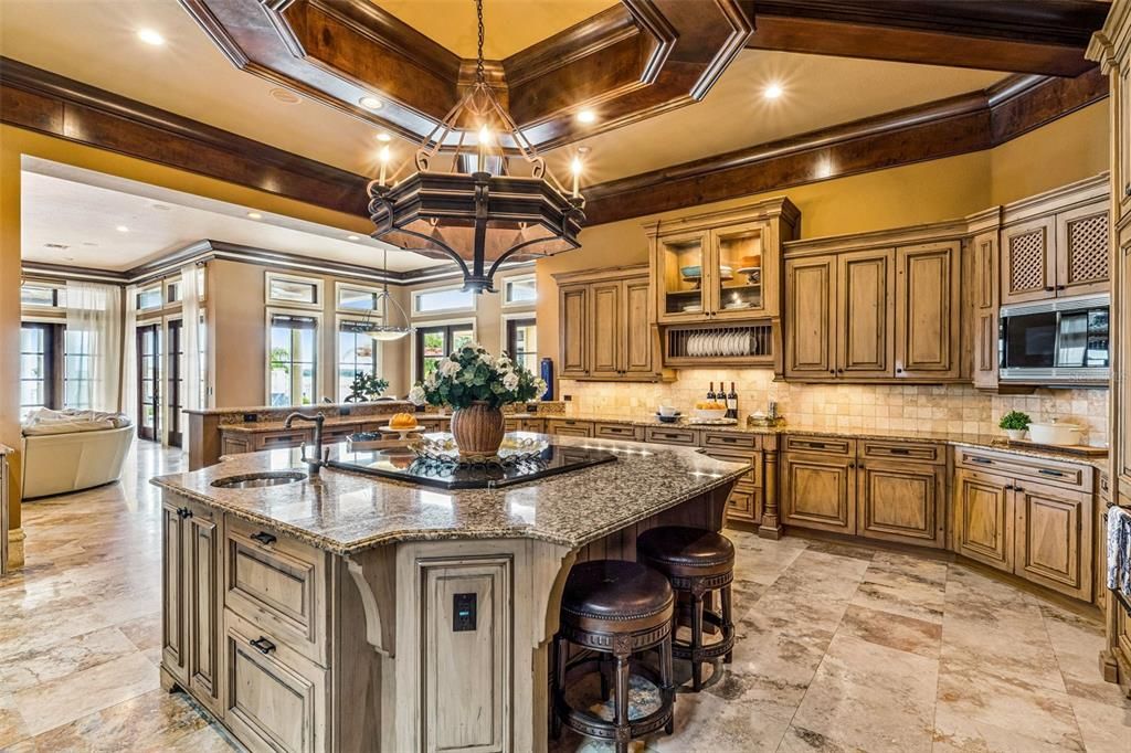 En Venta: $5,250,000 (6 camas, 7 baños, 11049 Pies cuadrados)