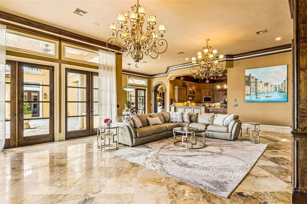 En Venta: $5,250,000 (6 camas, 7 baños, 11049 Pies cuadrados)