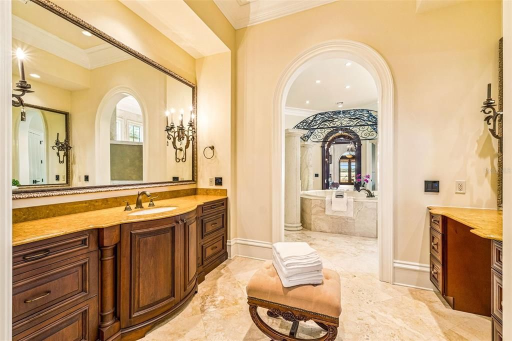 En Venta: $5,250,000 (6 camas, 7 baños, 11049 Pies cuadrados)