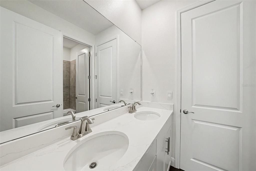 For Sale: $715,000 (4 beds, 3 baths, 2838 Square Feet)