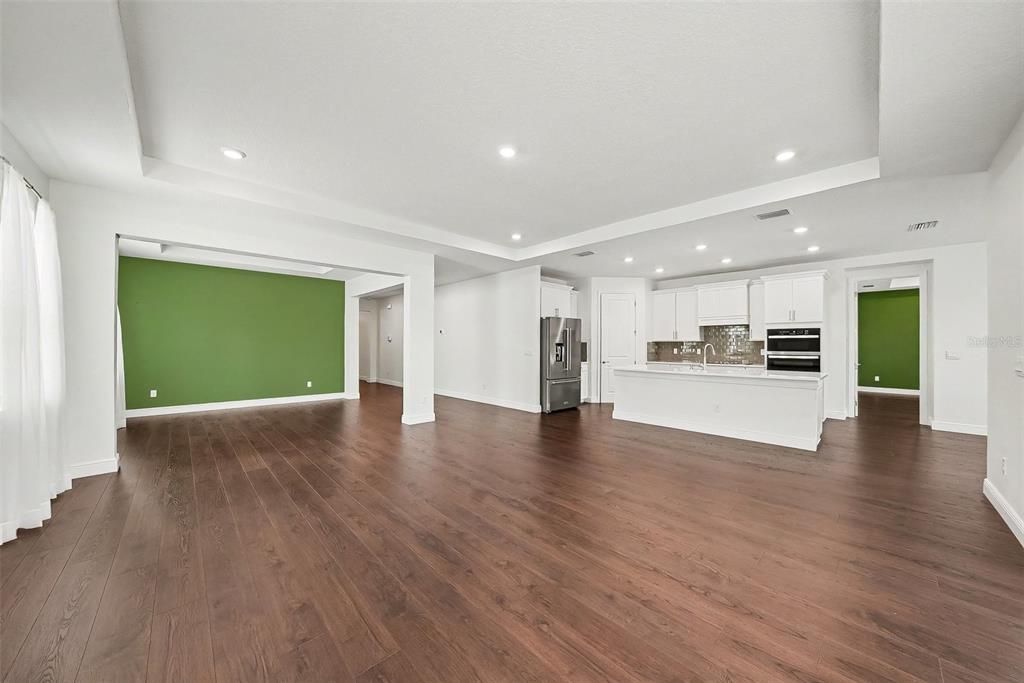 For Sale: $715,000 (4 beds, 3 baths, 2838 Square Feet)