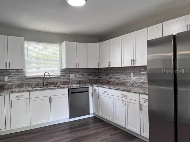 For Rent: $2,100 (3 beds, 2 baths, 1320 Square Feet)
