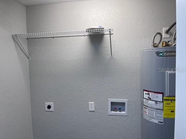 For Rent: $2,100 (3 beds, 2 baths, 1320 Square Feet)