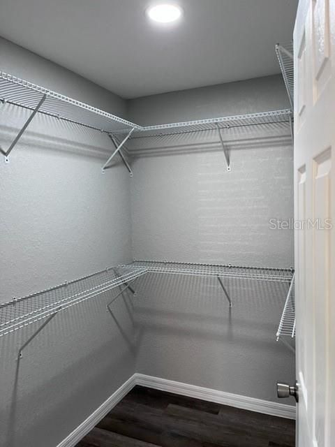 For Rent: $2,100 (3 beds, 2 baths, 1320 Square Feet)