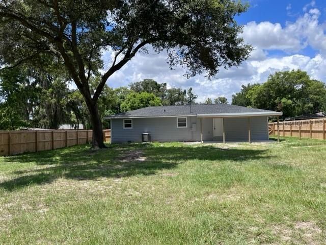 For Rent: $2,100 (3 beds, 2 baths, 1320 Square Feet)