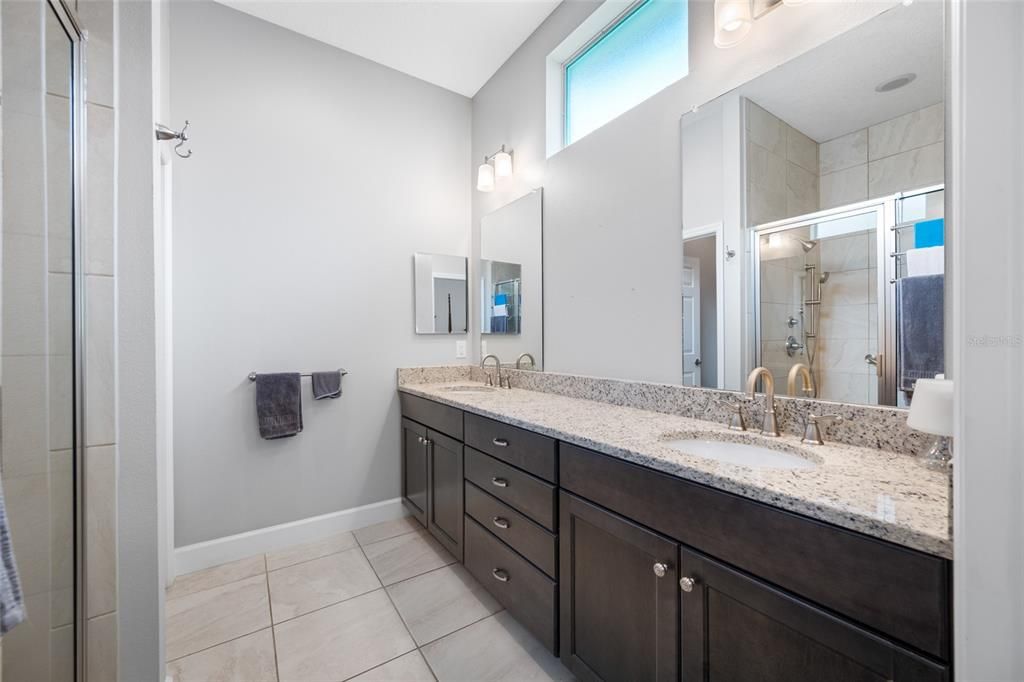 For Sale: $385,000 (2 beds, 2 baths, 1781 Square Feet)