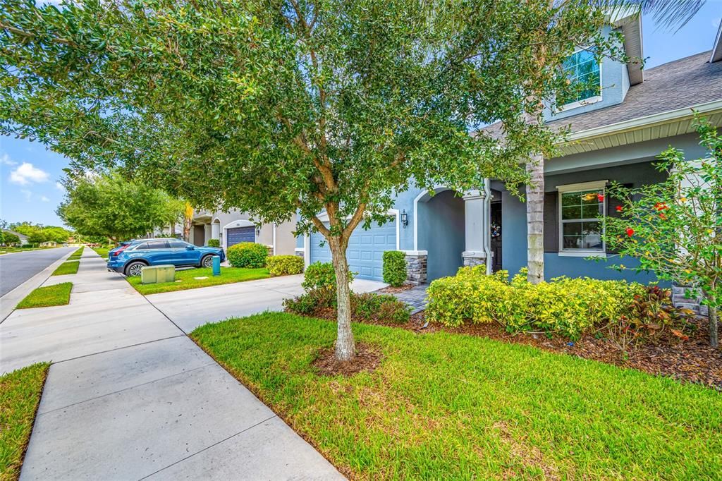 For Sale: $385,000 (2 beds, 2 baths, 1781 Square Feet)