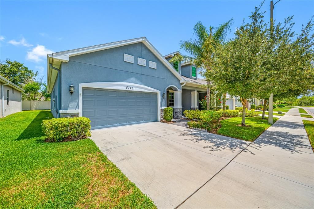For Sale: $385,000 (2 beds, 2 baths, 1781 Square Feet)