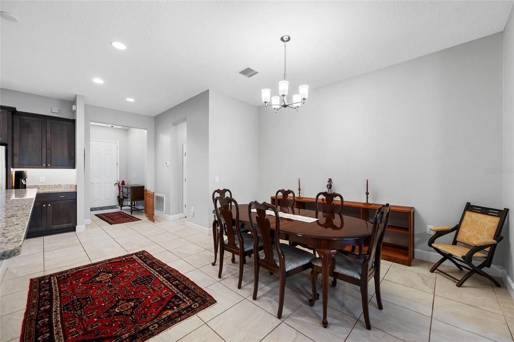 For Sale: $385,000 (2 beds, 2 baths, 1781 Square Feet)