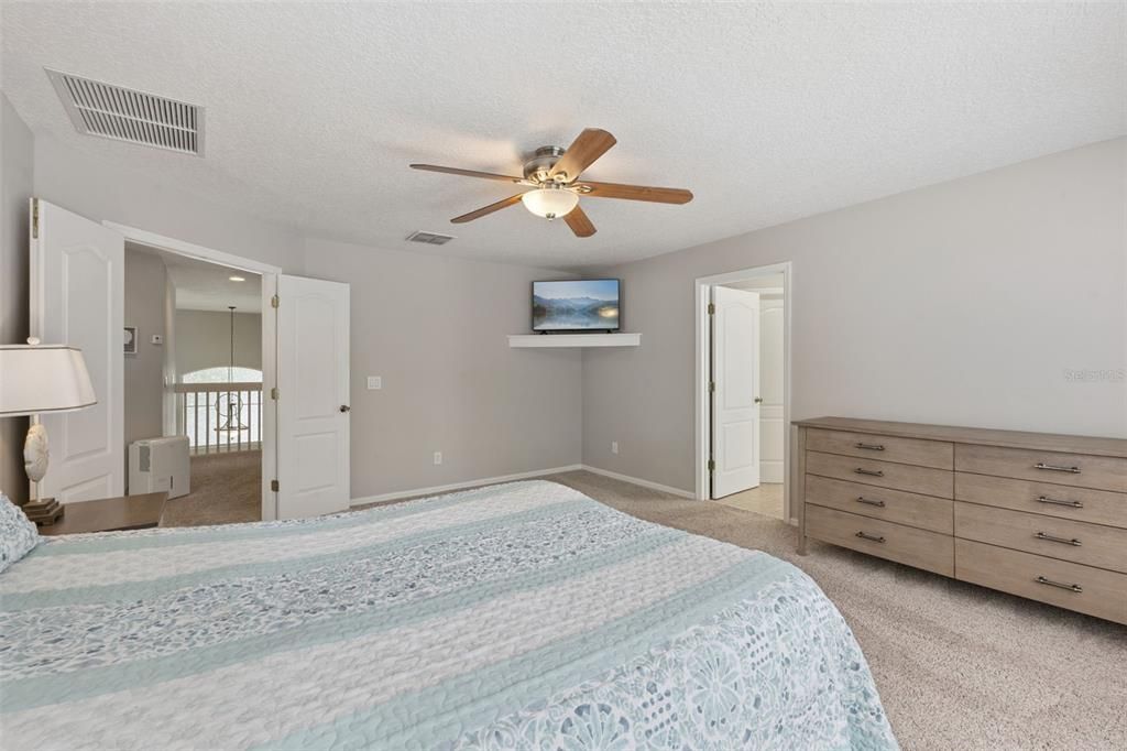 For Sale: $450,000 (4 beds, 3 baths, 2862 Square Feet)