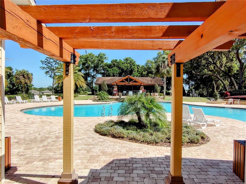 For Sale: $450,000 (4 beds, 3 baths, 2862 Square Feet)