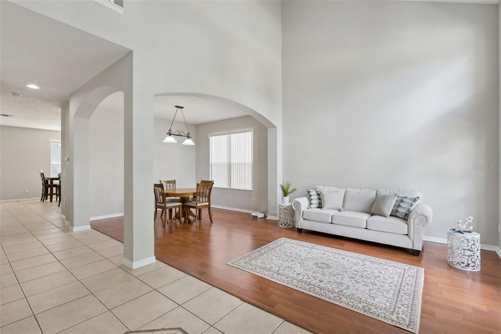 For Sale: $450,000 (4 beds, 3 baths, 2862 Square Feet)