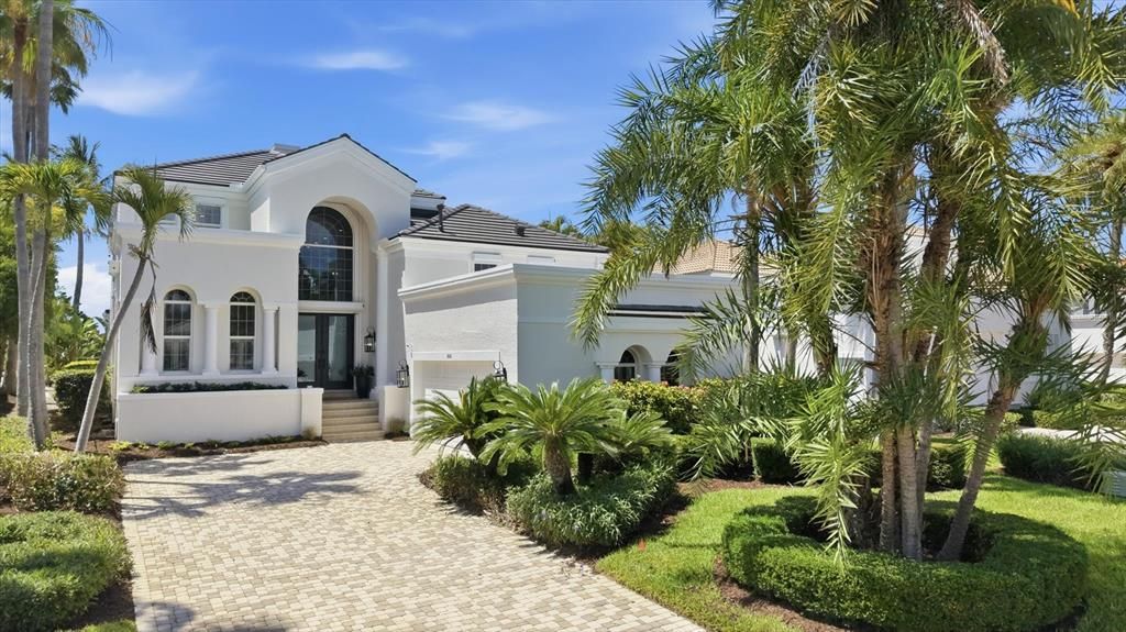 For Sale: $4,999,000 (5 beds, 3 baths, 3842 Square Feet)