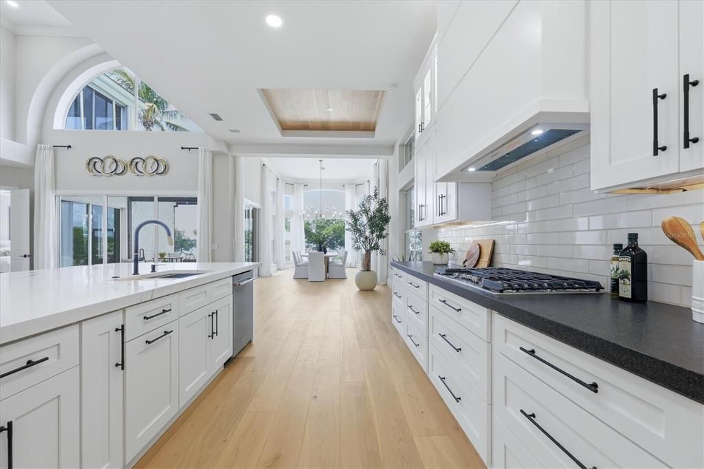 For Sale: $4,999,000 (5 beds, 3 baths, 3842 Square Feet)