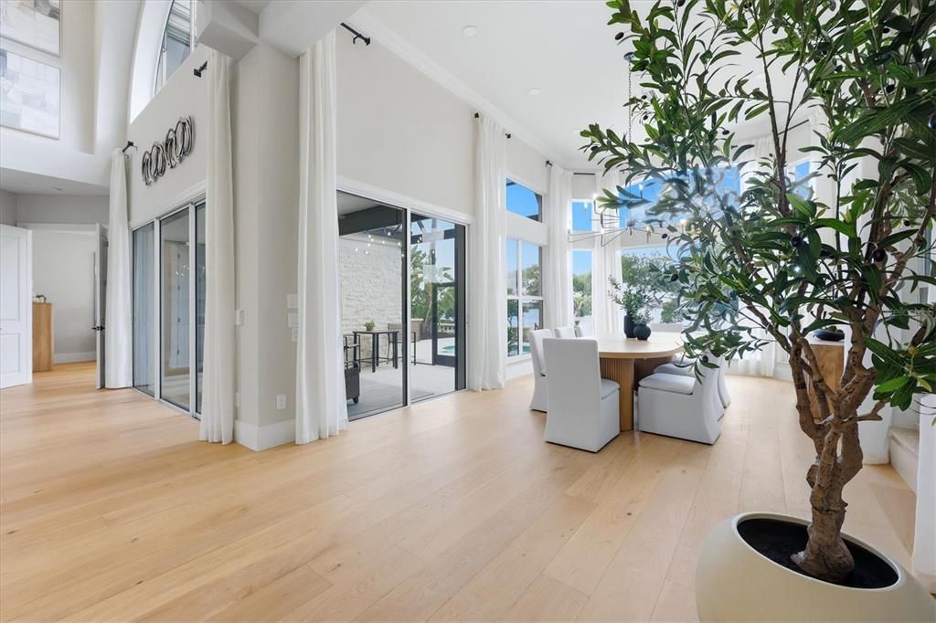 For Sale: $4,999,000 (5 beds, 3 baths, 3842 Square Feet)