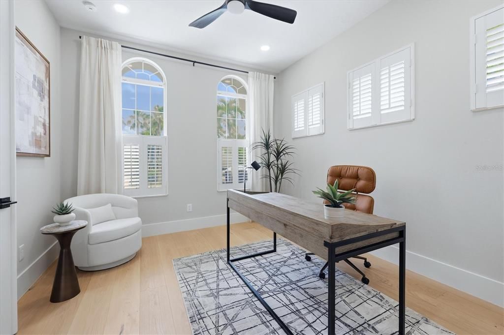 For Sale: $4,999,000 (5 beds, 3 baths, 3842 Square Feet)