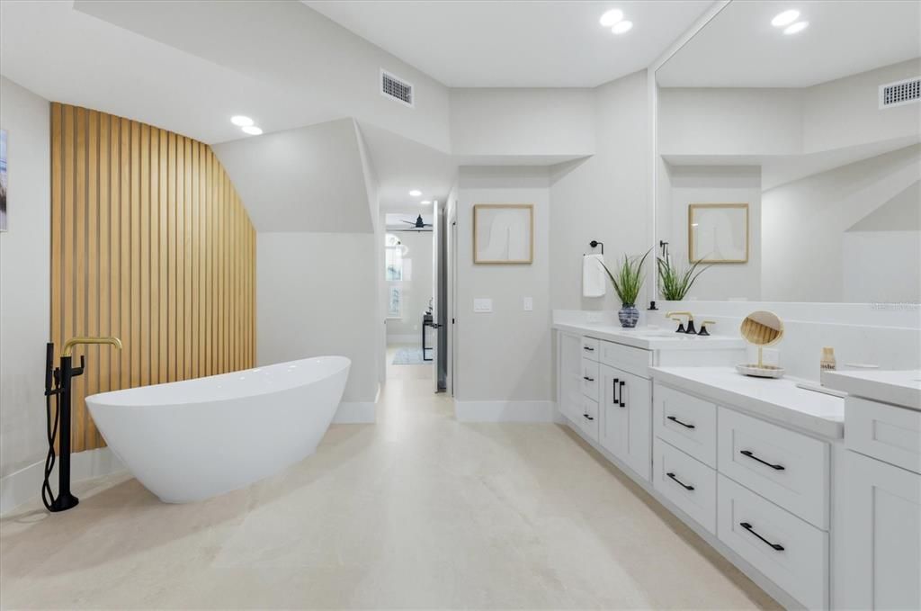 For Sale: $4,999,000 (5 beds, 3 baths, 3842 Square Feet)