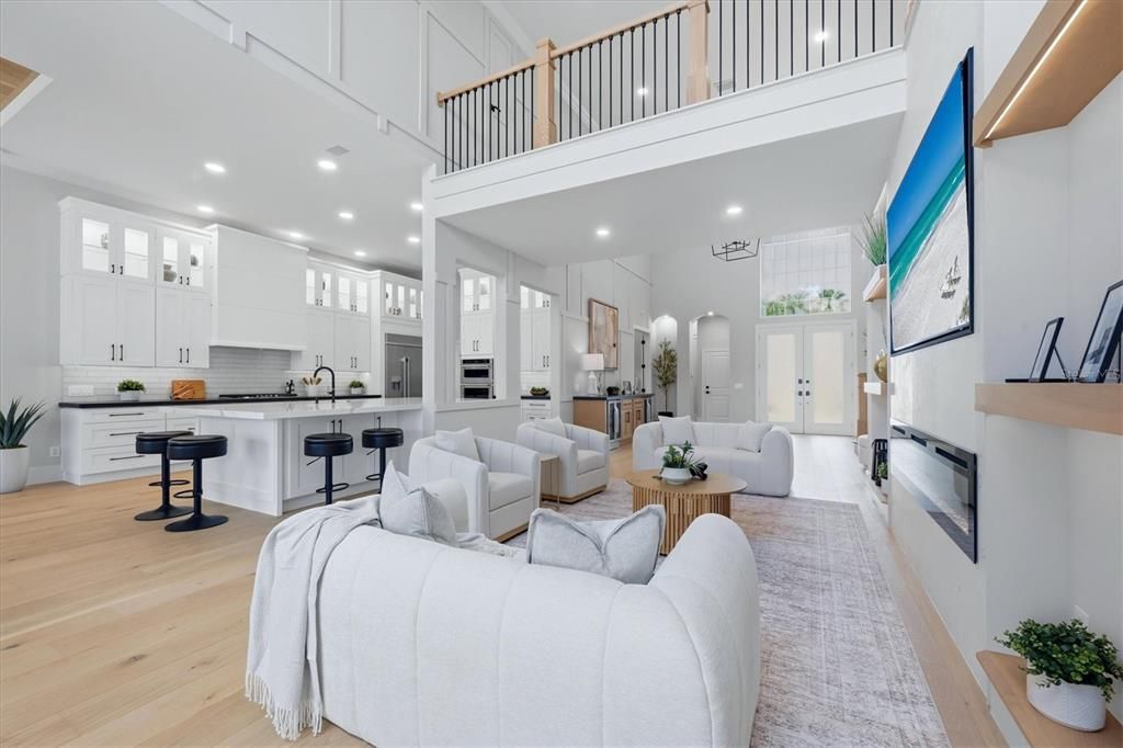 For Sale: $4,999,000 (5 beds, 3 baths, 3842 Square Feet)