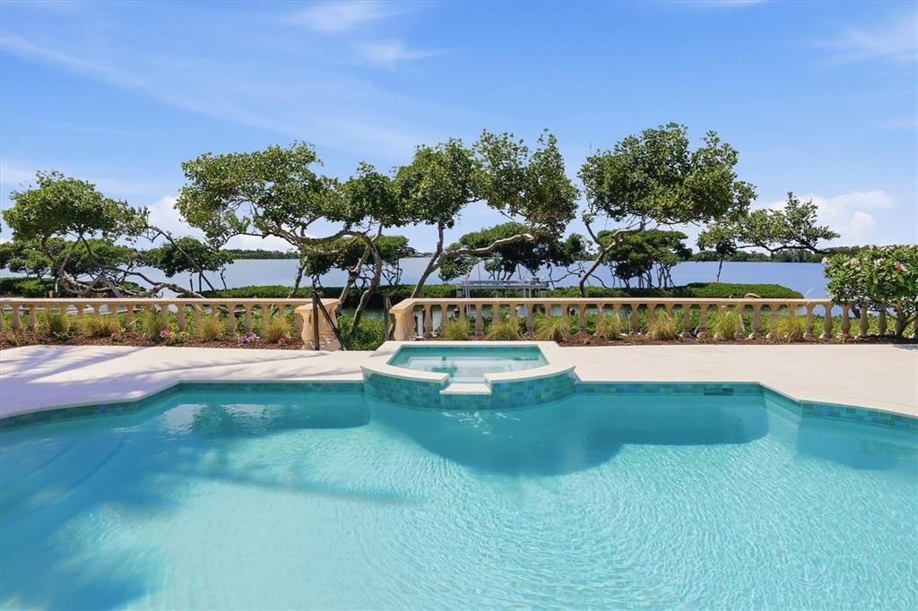 For Sale: $4,999,000 (5 beds, 3 baths, 3842 Square Feet)