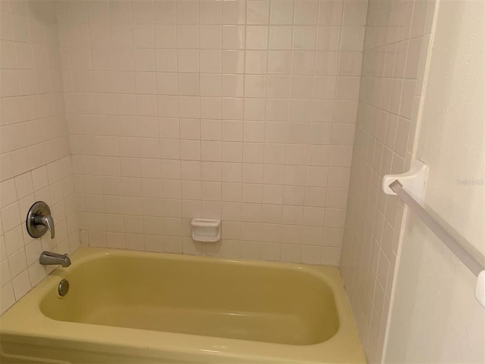 For Rent: $1,600 (2 beds, 2 baths, 1077 Square Feet)