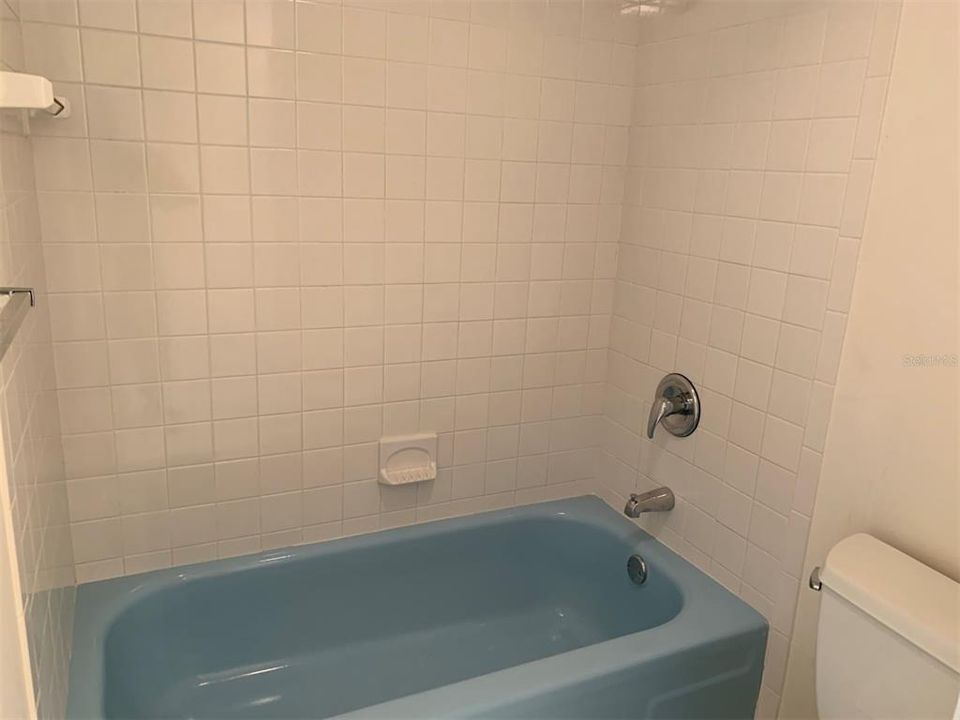For Rent: $1,600 (2 beds, 2 baths, 1077 Square Feet)