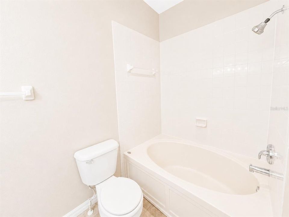 Под контрактом: $1,950 (2 спален, 2 ванн, 1216 Квадратных фут)