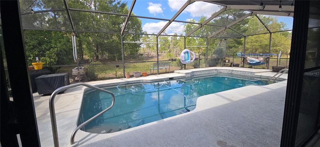 For Sale: $344,900 (3 beds, 2 baths, 2033 Square Feet)