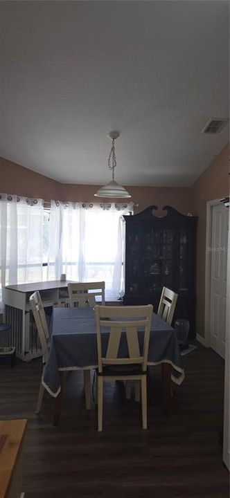 For Sale: $344,900 (3 beds, 2 baths, 2033 Square Feet)