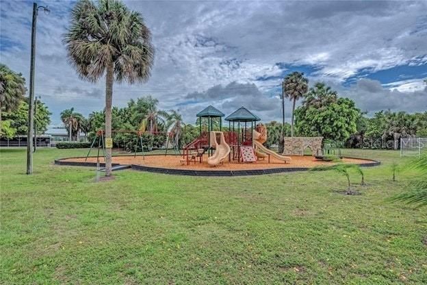 For Sale: $295,000 (3 beds, 2 baths, 1528 Square Feet)