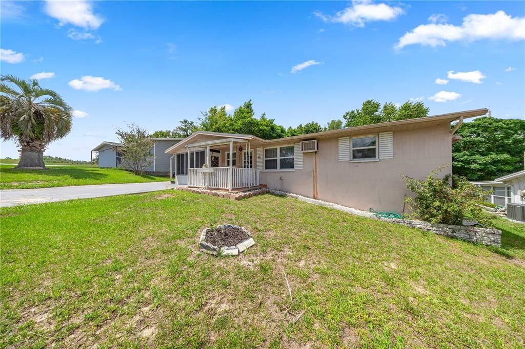 For Sale: $205,000 (3 beds, 2 baths, 1388 Square Feet)